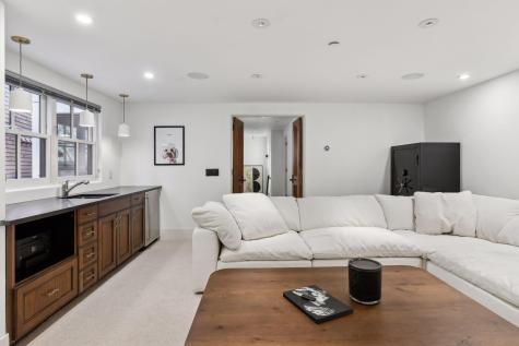 1620 Kenwood Parkway Minneapolis MN 55405