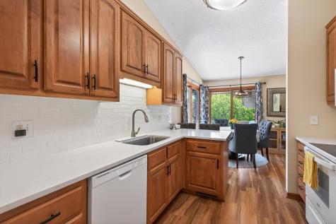 9625 Hampshire Lane Eden Prairie MN 55347