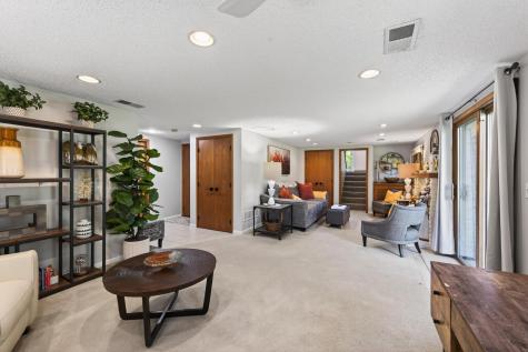 9625 Hampshire Lane Eden Prairie MN 55347
