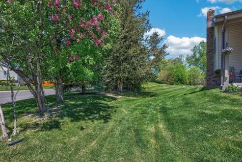 9625 Hampshire Lane Eden Prairie MN 55347