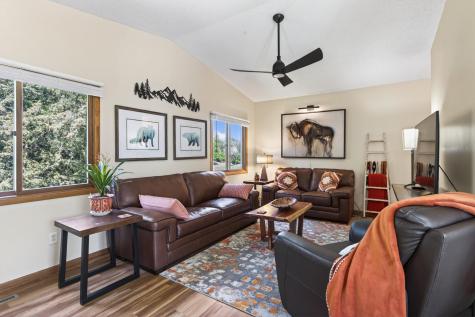 9625 Hampshire Lane Eden Prairie MN 55347