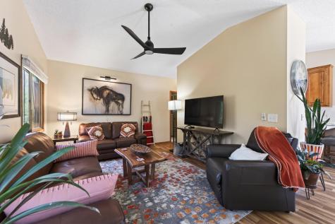 9625 Hampshire Lane Eden Prairie MN 55347