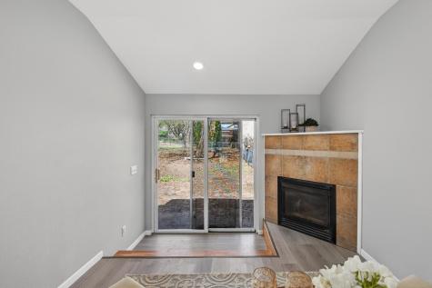 31 Demont Avenue E Little Canada MN 55117