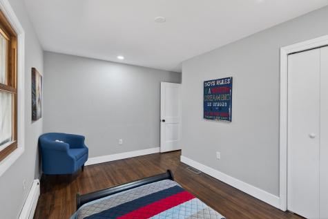 31 Demont Avenue E Little Canada MN 55117