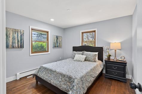31 Demont Avenue E Little Canada MN 55117
