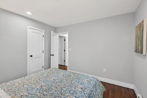 31 Demont Avenue E Little Canada MN 55117