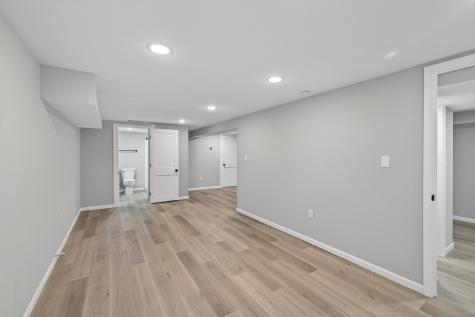 31 Demont Avenue E Little Canada MN 55117