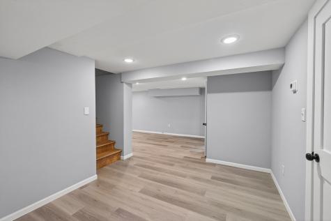 31 Demont Avenue E Little Canada MN 55117