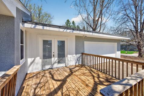 31 Demont Avenue E Little Canada MN 55117