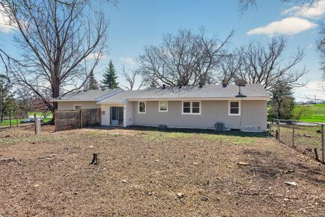 31 Demont Avenue E Little Canada MN 55117