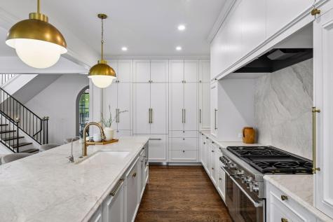 5925 Chowen Avenue S Edina MN 55410