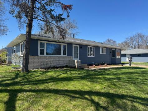 540 E 2nd Street Waconia MN 55387