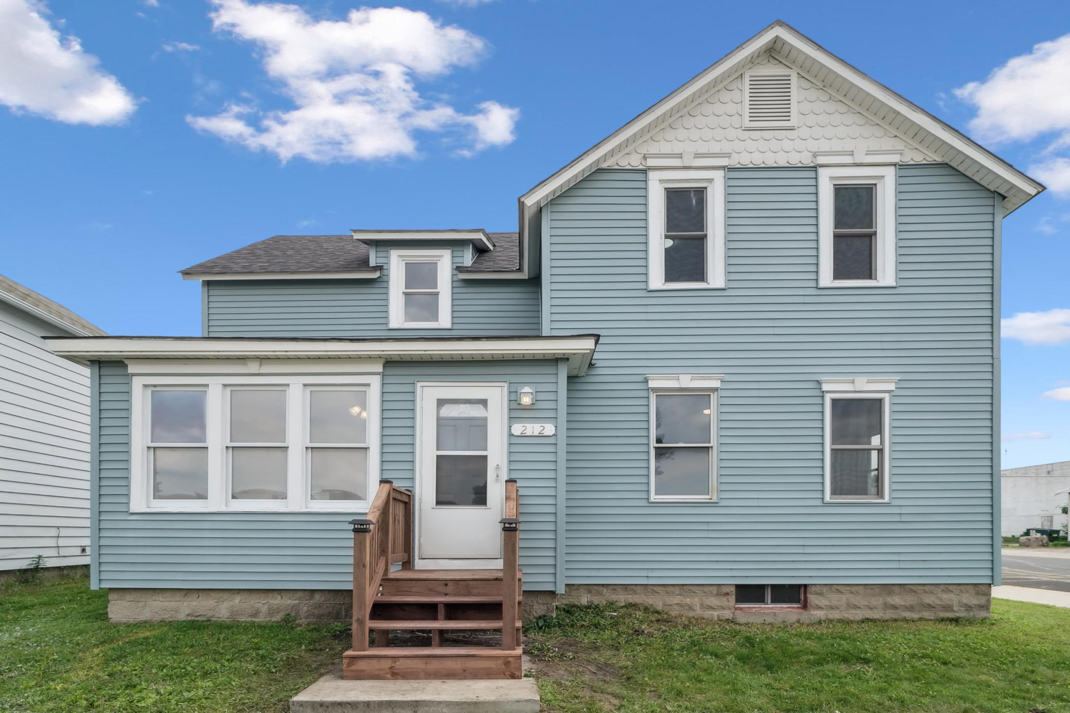 212 W Alden Street Arlington MN 55307