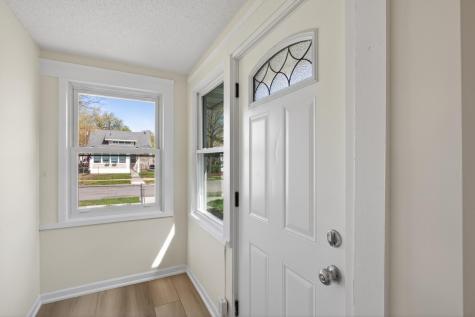 1627 Thomas Avenue N Minneapolis MN 55411