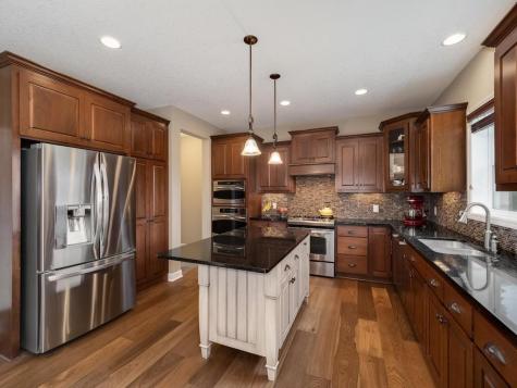 6035 Quantico Lane N Plymouth MN 55446