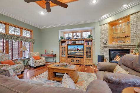 2014 Blue Jay Street Shakopee MN 55379