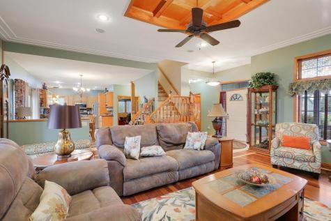 2014 Blue Jay Street Shakopee MN 55379
