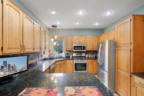 2014 Blue Jay Street Shakopee MN 55379