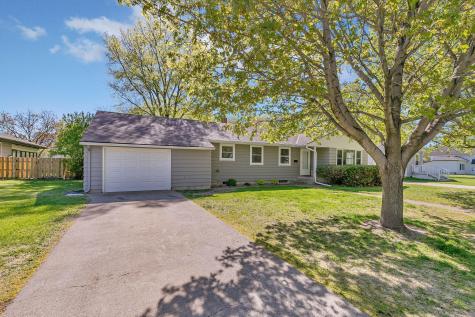 709 S Miller Avenue Litchfield MN 55355