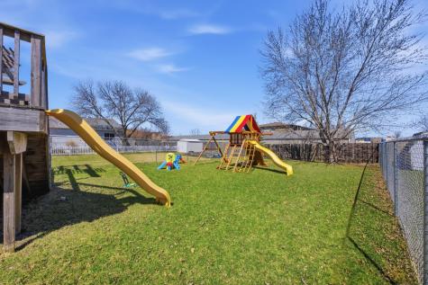 1412 14 1/2 Avenue E West Fargo ND 58078