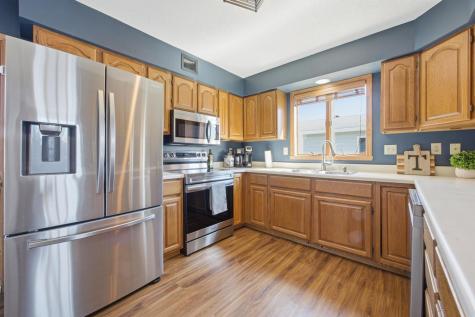 1412 14 1/2 Avenue E West Fargo ND 58078