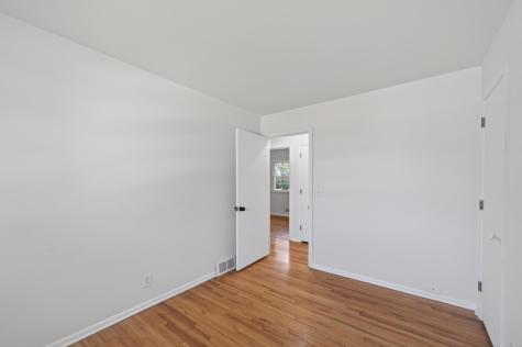 5932 Perry Avenue N Crystal MN 55429