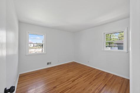5932 Perry Avenue N Crystal MN 55429