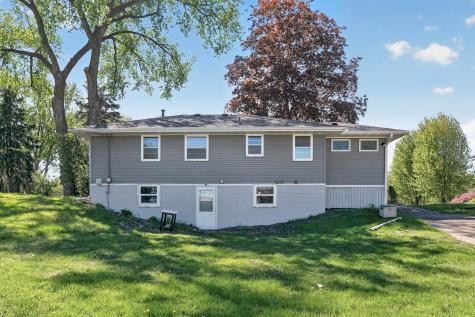 5932 Perry Avenue N Crystal MN 55429