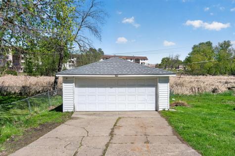 5932 Perry Avenue N Crystal MN 55429