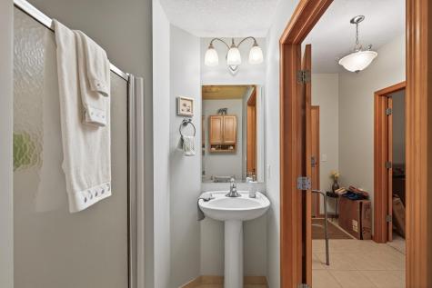 2540 38th Avenue NE Saint Anthony MN 55421