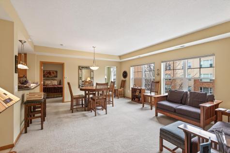 2540 38th Avenue NE Saint Anthony MN 55421