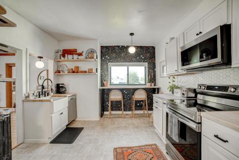 906 4th Street N Stillwater MN 55082
