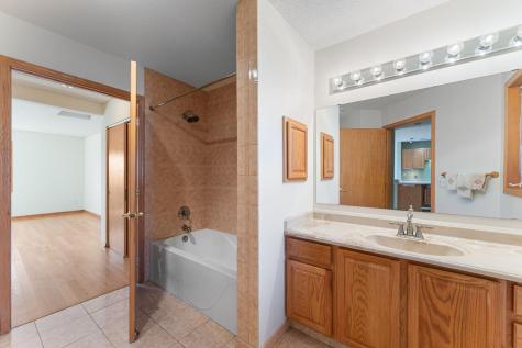 1802 Mckinley Street NE Minneapolis MN 55418