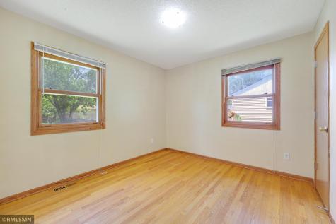1066 Beatrice Street Eagan MN 55121