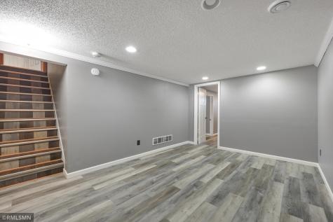 1066 Beatrice Street Eagan MN 55121