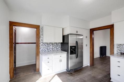 360 Mcgrann Street Green Isle MN 55338