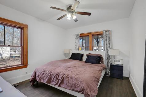 360 Mcgrann Street Green Isle MN 55338