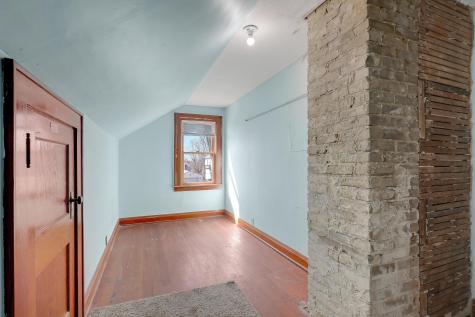 360 Mcgrann Street Green Isle MN 55338
