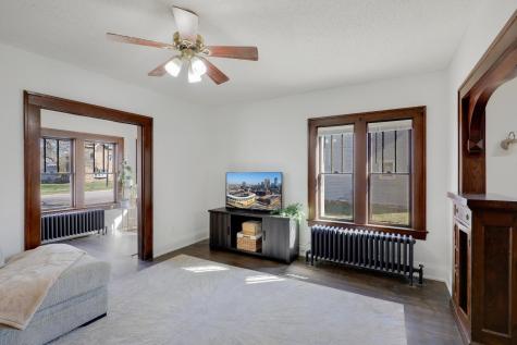 360 Mcgrann Street Green Isle MN 55338