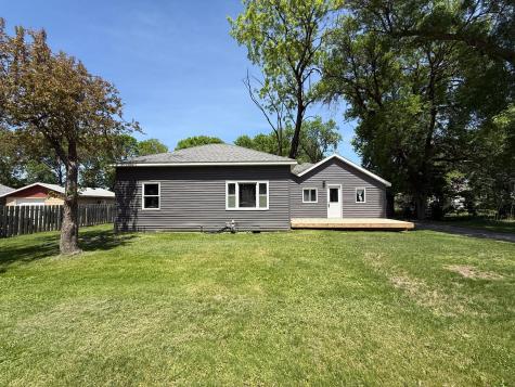 1514 Trott Avenue SW Willmar MN 56201