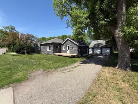 1514 Trott Avenue SW Willmar MN 56201