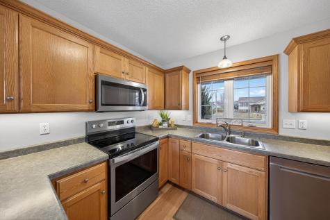 607 12th Avenue NE Stewartville MN 55976