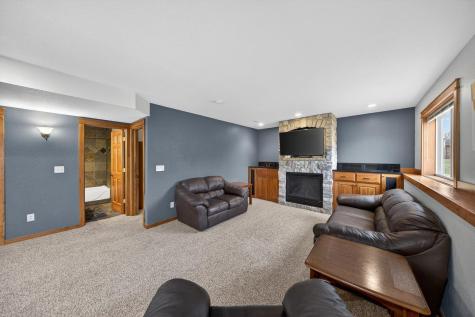 607 12th Avenue NE Stewartville MN 55976