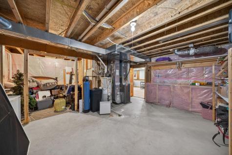 607 12th Avenue NE Stewartville MN 55976