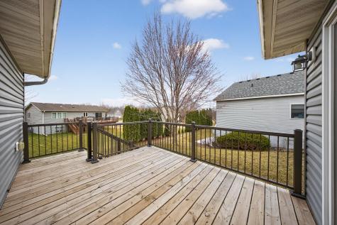 607 12th Avenue NE Stewartville MN 55976