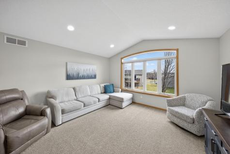 607 12th Avenue NE Stewartville MN 55976