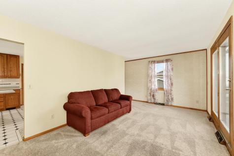 105 6th Avenue NW Dodge Center MN 55927