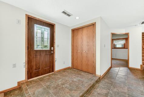 105 6th Avenue NW Dodge Center MN 55927