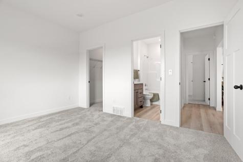 2533 38th Avenue S Moorhead MN 56560