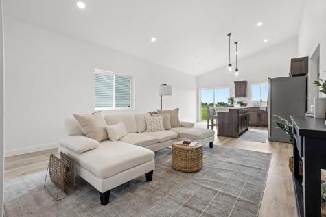 2533 38th Avenue S Moorhead MN 56560